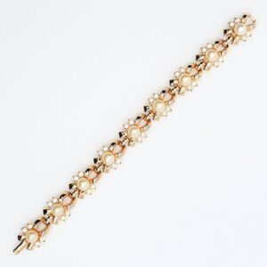 Vintage Crown Trifari Simulated Pearls With Crystal Rhinestones Bracelet 1950s